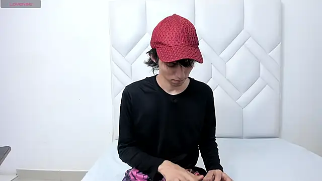 Snapshot of JeanRam18 chatting on September 2025 07:57:02 PM JeanRam18 online show from September 2025 07:57:02 PM