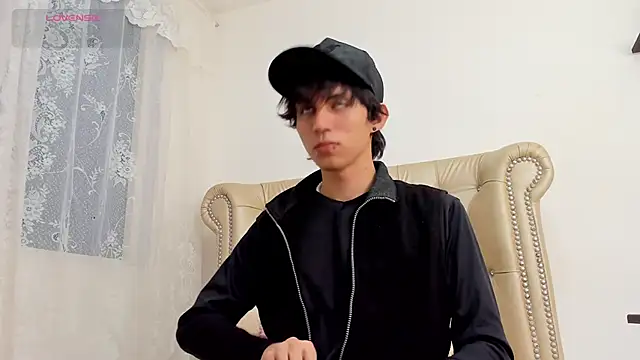 Snapshot of JeanRam18 chatting on March 2025 12:06:02 PM JeanRam18 online show from March 2025 12:06:02 PM