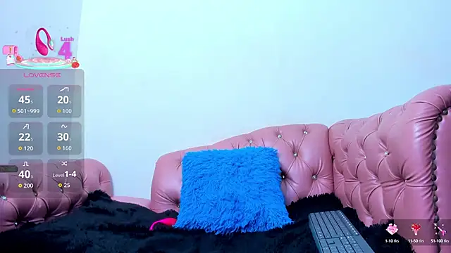 Snapshot of JeanRam18 chatting on September 2025 07:45:01 PM JeanRam18 online show from September 2025 07:45:01 PM