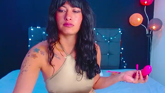 candy lux  online show from January 2026 04:58:01 PM