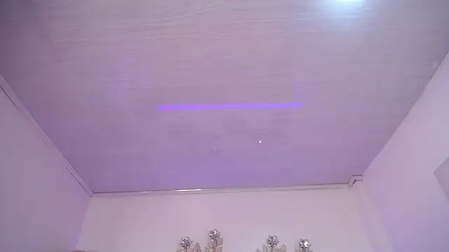 candy lux  online show from February 2025 08:20:02 PM