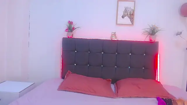 candy lux  online show from July 2026 07:21:01 PM