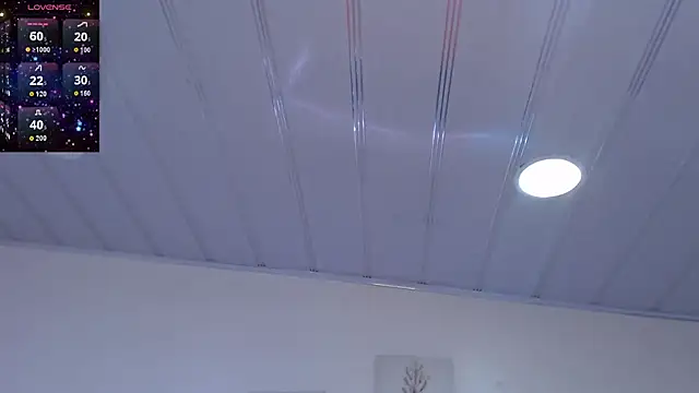Snapshot of candy_lux_ chatting on May 2026 02:44:01 PM candy lux online show from May 2026 02:44:01 PM