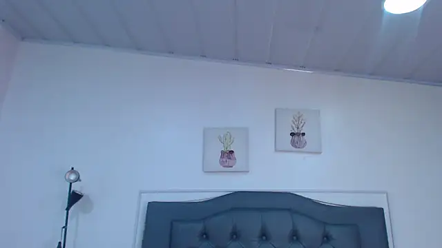 candy lux  online show from October 2025 07:55:01 PM