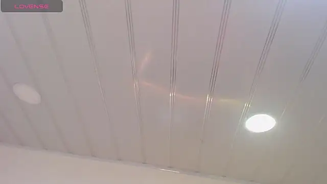 candy lux  online show from April 2026 12:53:01 PM