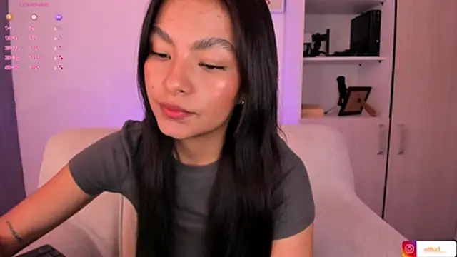 Snapshot of barbie_brunette3 chatting on October 2025 04:33:01 AM barbie brunette3 online show from October 2025 04:33:01 AM