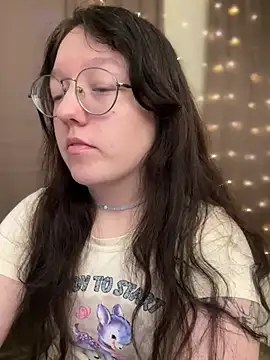 Snapshot of emigooflordXD chatting on January 2025 06:57:01 AM emigooflordXD online show from January 2025 06:57:01 AM