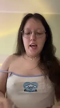 Snapshot of emigooflordXD chatting on June 2026 05:47:02 PM emigooflordXD online show from June 2026 05:47:02 PM