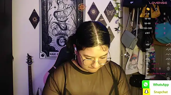 mollyshake1 online show from December 2024 07:17:02 PM