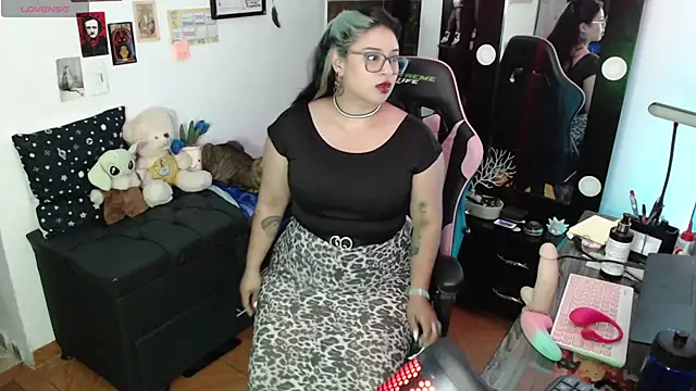 mollyshake1 online show from September 2025 06:23:01 AM