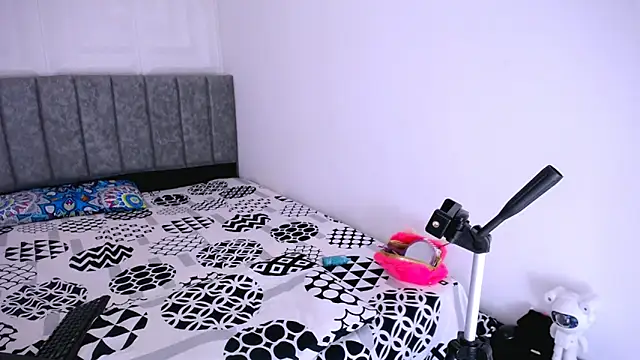 Snapshot of nataly_red chatting on February 2025 07:41:01 PM nataly red online show from February 2025 07:41:01 PM