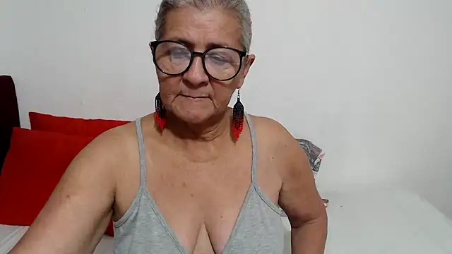 candy mature  online show from May 2026 10:52:02 PM