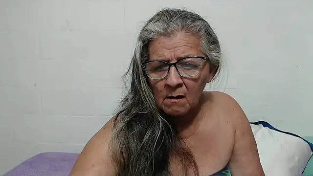 Snapshot of candy_mature_ chatting on October 2025 11:39:01 PM candy mature online show from October 2025 11:39:01 PM