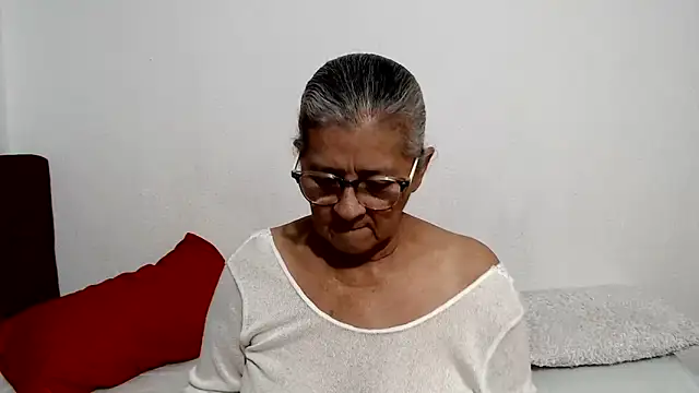 candy mature  online show from May 2026 12:43:02 AM