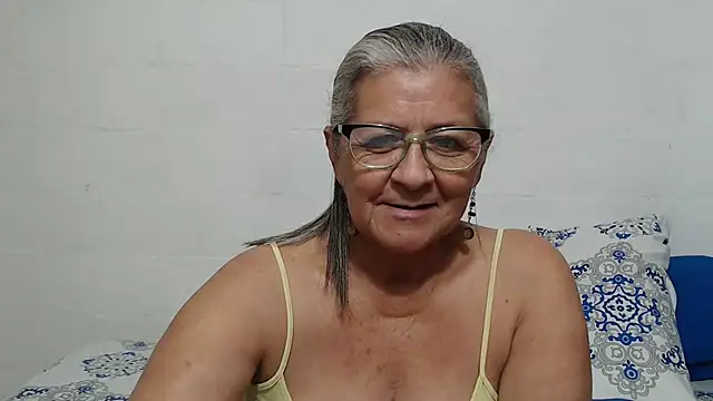 candy mature  online show from November 2025 10:02:01 PM