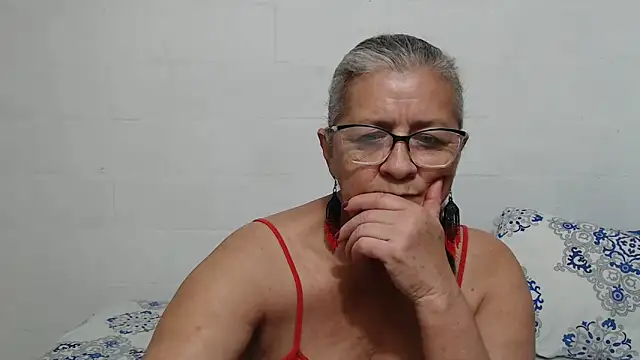candy mature  online show from November 2025 10:26:02 PM