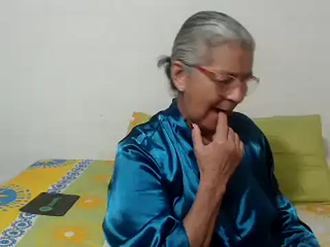 Snapshot of candy_mature_ chatting on March 2025 07:57:02 PM candy mature online show from March 2025 07:57:02 PM