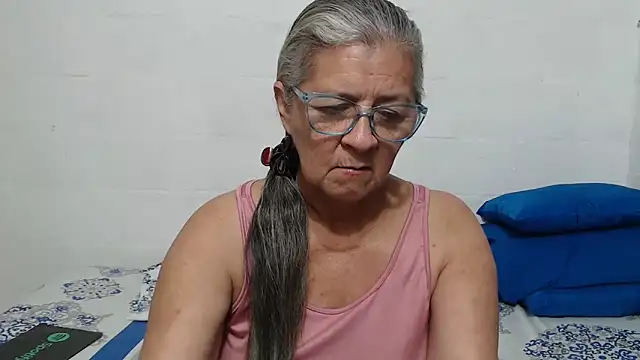 candy mature  online show from November 2025 12:26:01 PM