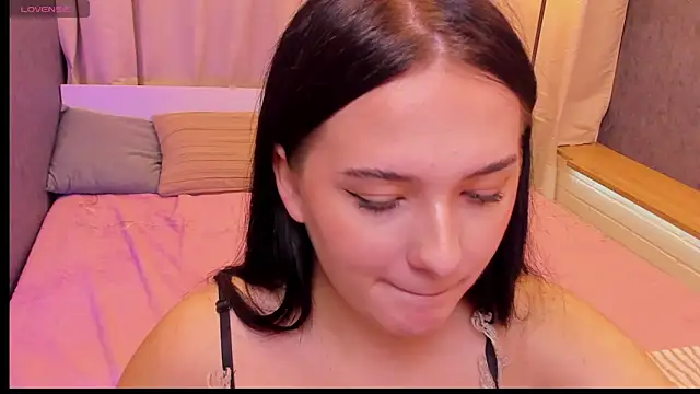 Snapshot of Grand_Vita chatting on December 2025 01:03:02 PM Grand Vita online show from December 2025 01:03:02 PM