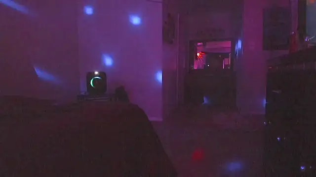 yiauana online show from February 2026 01:39:01 AM