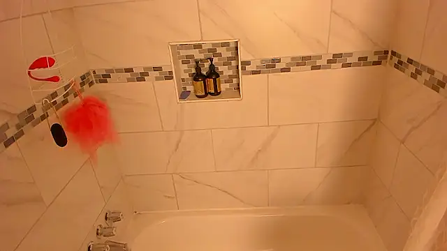 yiauana online show from March 2026 03:17:01 AM