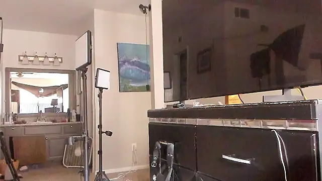 yiauana online show from March 2026 06:51:02 PM