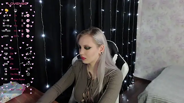 VikaPowers online show from March 2025 12:01:01 PM