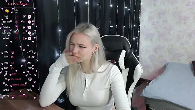 VikaPowers online show from January 2025 11:18:02 AM