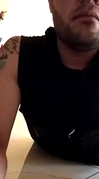 Snapshot of crowten chatting on March 2025 08:03:02 PM crowten online show from March 2025 08:03:02 PM