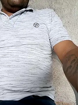 Snapshot of crowten chatting on October 2025 11:50:01 PM crowten online show from October 2025 11:50:01 PM