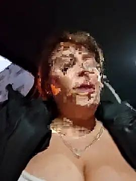 AvaLloyd online show from December 2025 02:56:01 PM