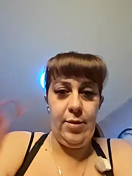 AvaLloyd online show from January 2026 03:34:02 AM