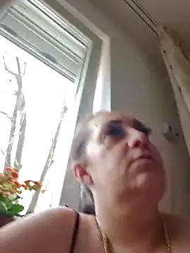 AvaLloyd online show from March 2025 05:36:01 AM