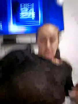 AvaLloyd online show from March 2025 07:55:02 PM