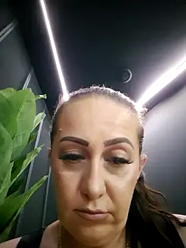 AvaLloyd online show from March 2025 03:39:01 AM