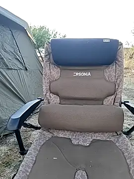 AvaLloyd online show from September 2025 05:56:01 AM