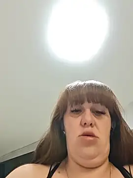 AvaLloyd online show from May 2026 02:21:04 AM