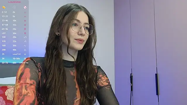 Ester Hill online show from October 2025 10:32:01 PM