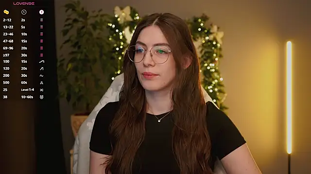 Ester Hill online show from December 2025 01:53:02 AM