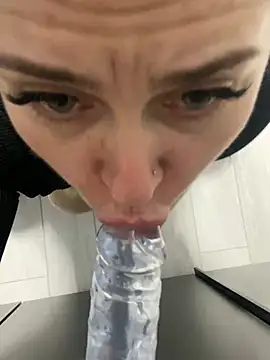 Snapshot of CuteNata chatting on February 2025 02:58:01 PM CuteNata online show from February 2025 02:58:01 PM