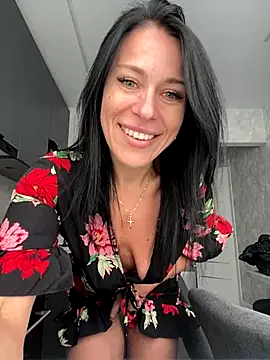 Snapshot of CuteNata chatting on October 2025 11:00:01 AM CuteNata online show from October 2025 11:00:01 AM