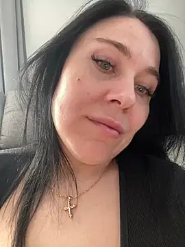 Snapshot of CuteNata chatting on March 2025 01:15:01 PM CuteNata online show from March 2025 01:15:01 PM