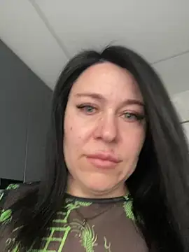 Snapshot of CuteNata chatting on March 2025 09:13:01 AM CuteNata online show from March 2025 09:13:01 AM