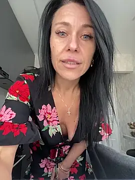 Snapshot of CuteNata chatting on October 2025 11:55:02 AM CuteNata online show from October 2025 11:55:02 AM