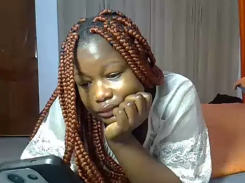 Snapshot of freaky_juicy chatting on October 2025 05:06:02 AM freaky juicy online show from October 2025 05:06:02 AM