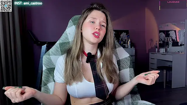 Snapshot of Ameliia_castro chatting on December 2025 06:59:02 AM Ameliia castro online show from December 2025 06:59:02 AM