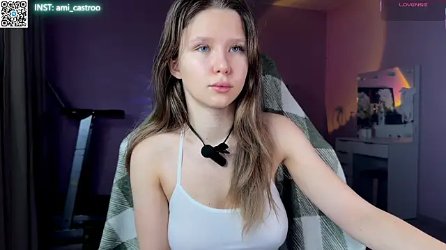 Snapshot of Ameliia_castro chatting on November 2025 04:01:01 AM Ameliia castro online show from November 2025 04:01:01 AM