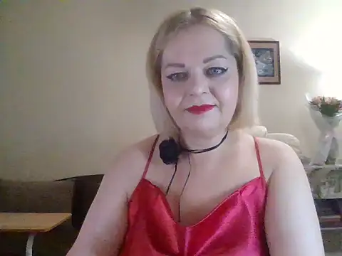 SofiyaPetrova online show from December 2025 05:45:01 PM