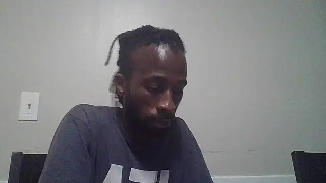 Snapshot of razzynolight chatting on June 2026 02:10:02 AM razzynolight online show from June 2026 02:10:02 AM