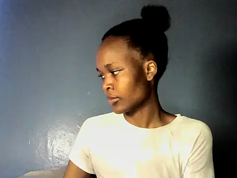 cyberbunnie online show from February 2025 06:46:01 PM